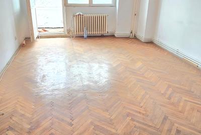 Apartament 3 camere decomandat, 2 bai, balcon inchis, centrala, etaj 1 - 5