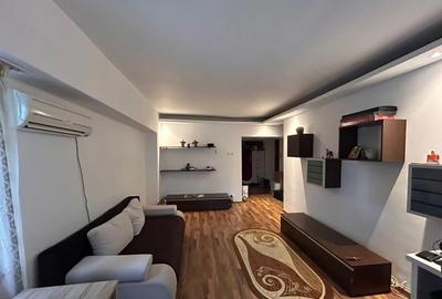 Apartament cu 2 camere, etajul 3/4, zona Tatarasi