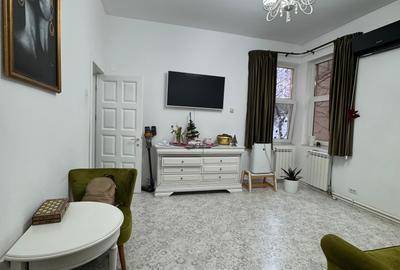 Vanzare casa zona Clucerului cu 2 apartamente - 1