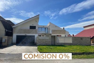 Casă individuală cu 7 camere în Săcălaz