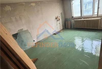 Apartament cu 2 camere decomandat în Berceni