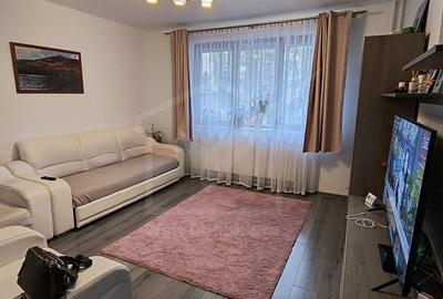 Apartament cu 2 camere semidecomandat, mobilat în Gheorgheni