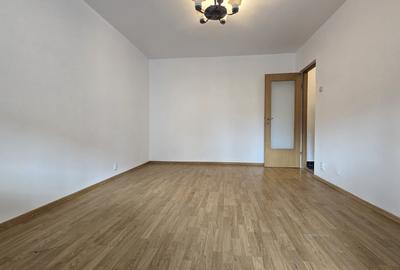 Vand apartament 2 camere Racadau - 2