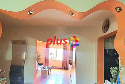 Apartament cu patru camere, zona Tractorul 90 mp - 2