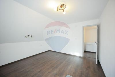 Casă 4 Camere cu Garaj, Construită de Proprietar, Cartier Episcopia - 22