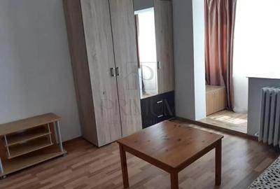 BUZIASULUI - APARTAMENT 1 CAMERA - mobilat, utilat, decomandat - 2
