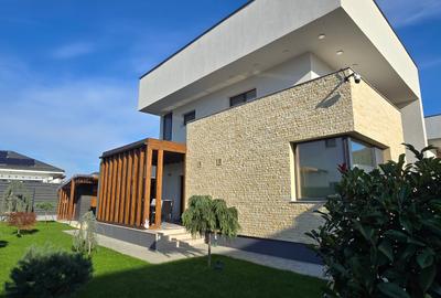 Casă individuală cu 4 camere în Aninoasa