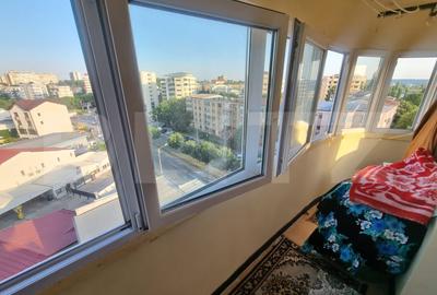 Apartament cu 4 camere decomandat în Cornitoiu
