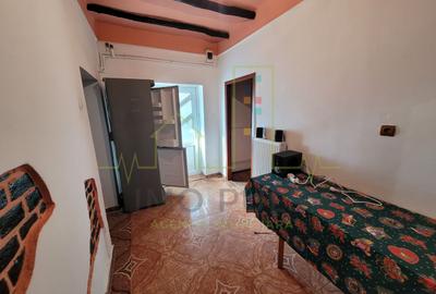 Zona Dambovita. 2 Case. Teren 933 mp. - 4