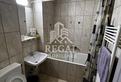 Garsonieră de închiriat – modernă, complet utilată, în zona centrală - 5