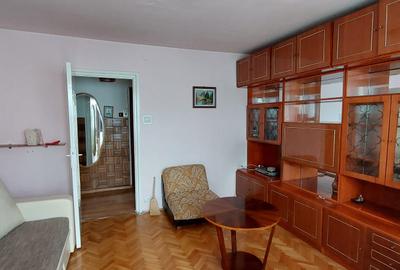 De inchiriat ap 2 camere in Dambul Pietros- incepand cu  1MAI - 2