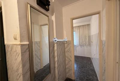 1 CAM NICOLINA DECOMANDAT - 13