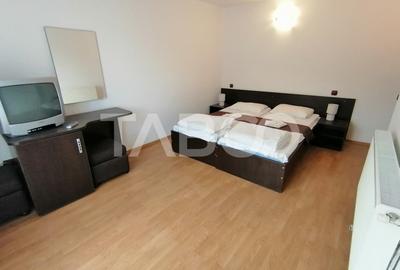 Pensiune 13 camere 16 bai sauna piscina si teren 1565 mp Cisnadioara - 28