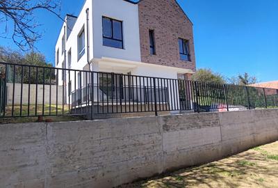 Duplex semifinisat, zona Tautiului Floresti - 2