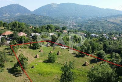 Teren în comuna Corbeni - 1