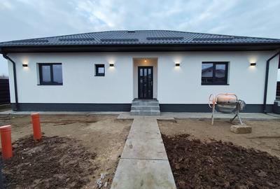 FARA COMISIOANE casa TOP  cu 4 camere 2 bai PARTER+pod placa terasa cam tehnica - 1