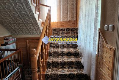 Casa de vanzare cu 4 camere in Cetate S+P+E zona Schit cu teren aferent 800 mp - 6