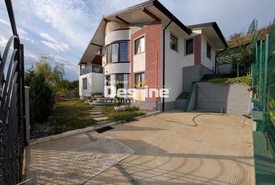 Casă individuală cu 3 camere în Bucium