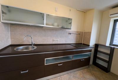 Apartament 3 camere Str. Traian colt cu Bdul. Unirii - 3