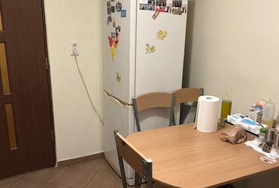 GARA SCOALA BARSANESCU 3 CAMERE DECOMANDAT ET.3 MOBILAT 70 MP COD 162557 - 2