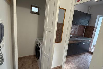 Chirie, apartament, 1 camera, 30 mp, Traian Lalescu Oradea. 250 E/lună - 6