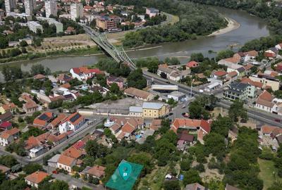 Casă individuală cu 4 camere în Mureșel