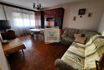 Apartament mobilat cu 3 camere in zona Strand - 4