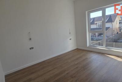 Duplex finisat complet. Toate utilitatile, la asfalt - zona Mosnita Noua - 13