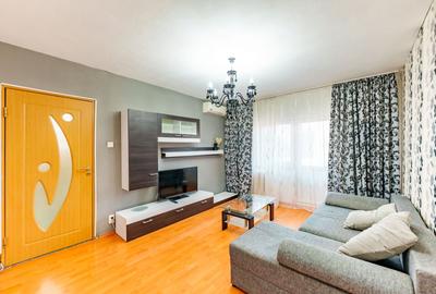 Apartament cu 2 camere semidecomandat, mobilat în Miorița