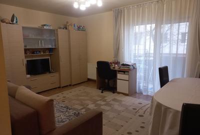 Apartament de 2 camere decomandate , 55 mp, balcon, parcare, zona Ducfarm - 1