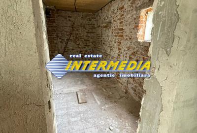 Casa de vanzare Alba Iulia zona Centru cu 5 camere  teren aferent casei 370 mp - 3