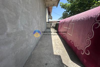 Apartament 3 camere de vânzare - Zona Centrală / 2 băi - 13