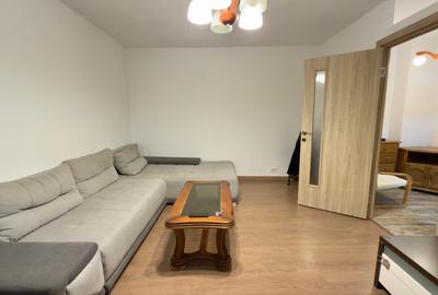 Apartament cu 3 camere decomandat, mobilat în Lujerului