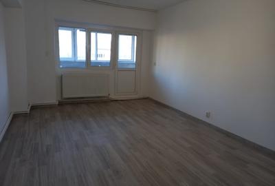 2 camere decomandat, zona CUG,  etaj 1 - 2