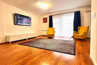 Apartament cu 3 camere decomandat, mobilat în Băneasa