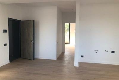 Apartament cu 2 camere decomandat în Pipera