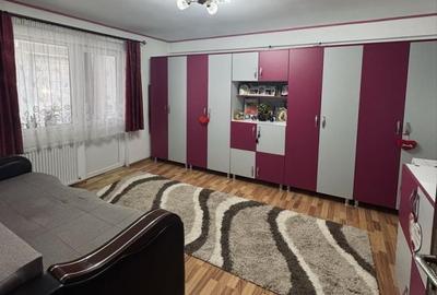 Apartament cu 3 camere, 56 mp, parcare, zona strazii Sobarilor - 2