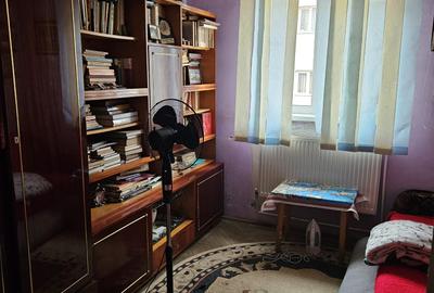 Apartament 3 camere, 60 mp - zona HCC, etajul 2 - 2