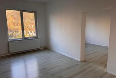 Cladire birouri / spatiu comercial - 584 mp  - Comision ZERO - 15