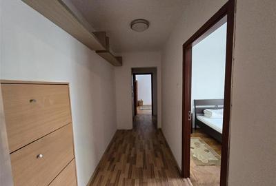 Apartament cu trei camere zona Negoiu Fagaras - 4