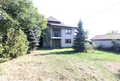 Proprietate unica, cu potential de dezvoltare  400 mp construiti + teren generos - 1
