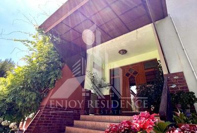 Vila impresionanta 605 mp, curte 2191 mp, dublu acces auto, garaj - 18