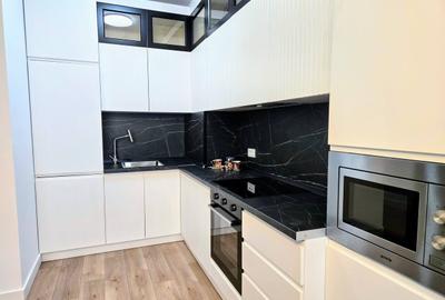 Apartament cu 3 camere semidecomandat în Baza 3