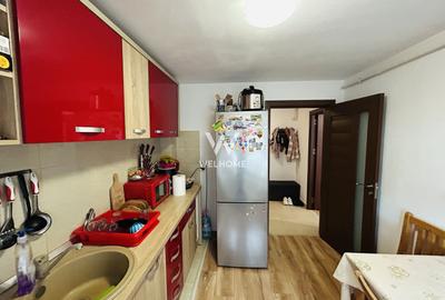 Apartament decomandat, cu 2 camere si 2 balcoane frantuzesti, etaj 2/3 - 3