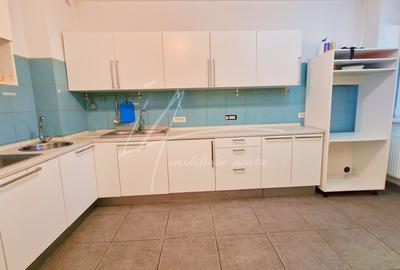 Apartament cu 5 camere si curte de 358 mp. - 14