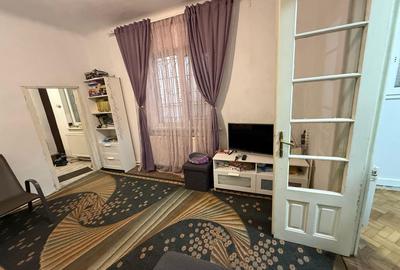 Casă individuală cu 2 camere în Domenii