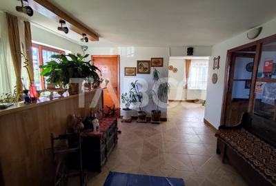 EXCLUSIVITATE Pensiune 9 camere 615 mpu 3600 mp teren in Fantanele - 10