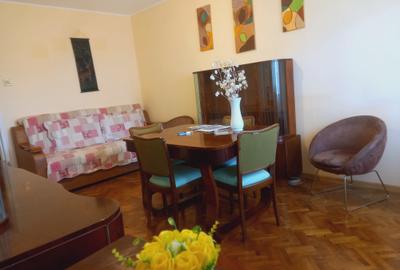 Apartament decomandat zona Far-Abator etaj 3/4