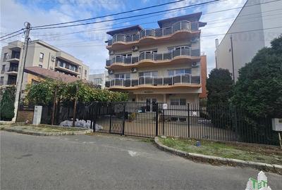 Vila turistica la cheie, foarte aproape de plaja - Mamaia Nord - 1