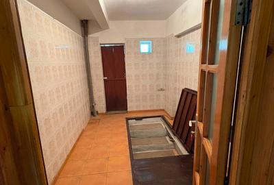 Spatiu comercial de inchiriat - 100 mp - Sud - 2